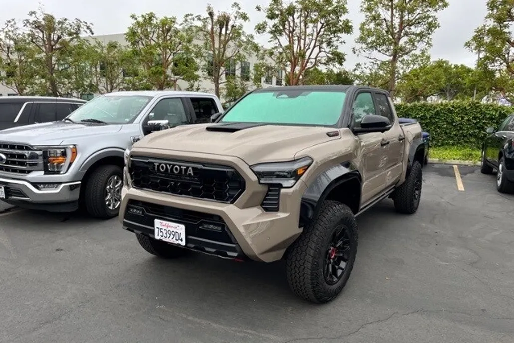2025 Toyota Tacoma TRD Pro photo 1
