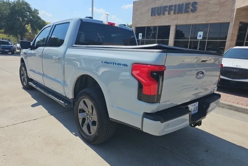 2024 Ford F-150 Lightning photo 1