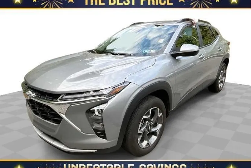 2025 Chevrolet Trax LT photo 1