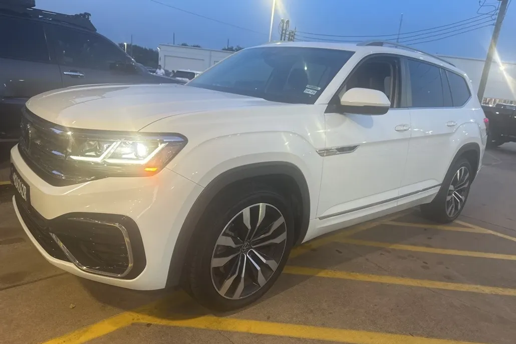 2021 Volkswagen Atlas V6 SEL R-Line photo 1