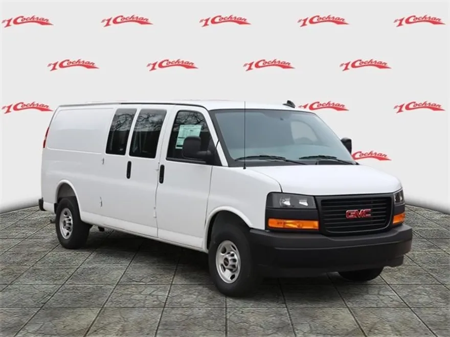 2025 Gmc Savana Cargo 3500 photo 1
