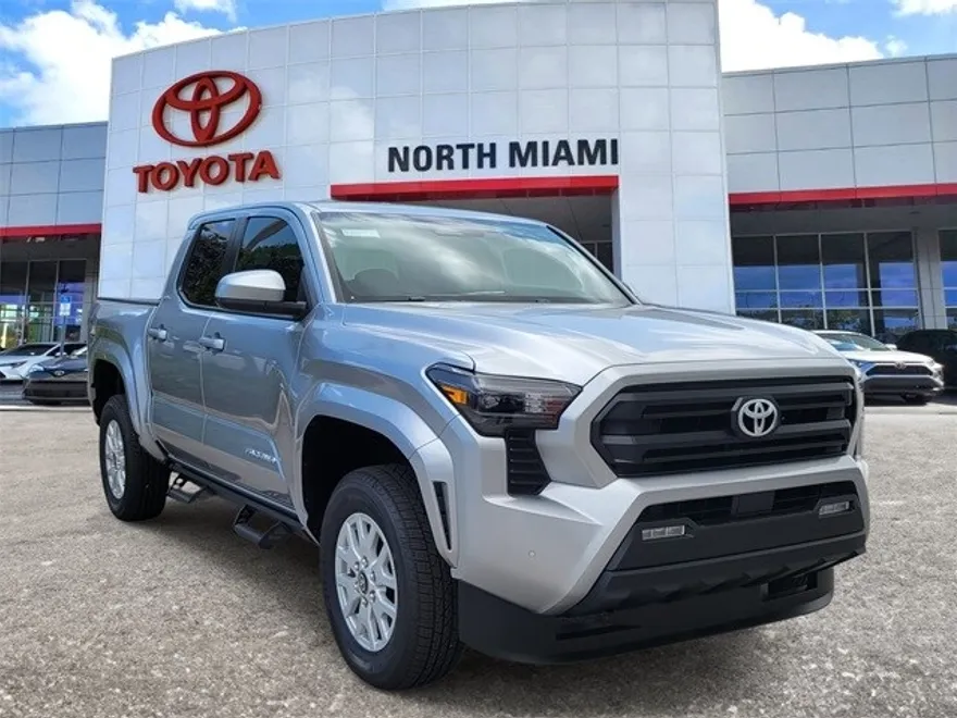 2025 Toyota Tacoma SR5 photo 1