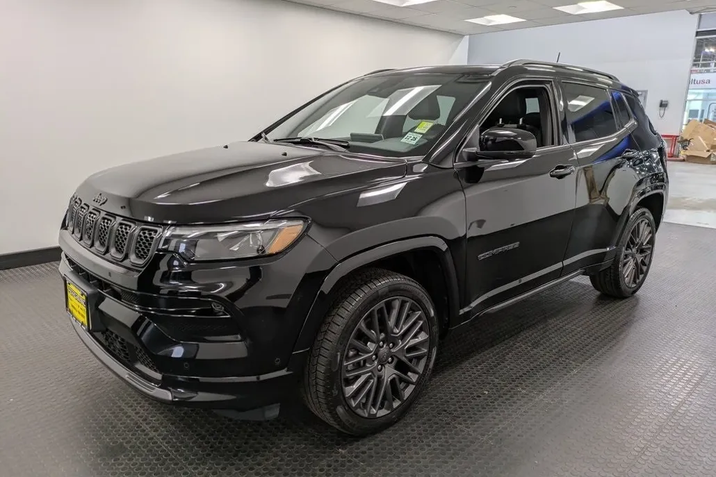 2023 Jeep Compass High Altitude photo 1