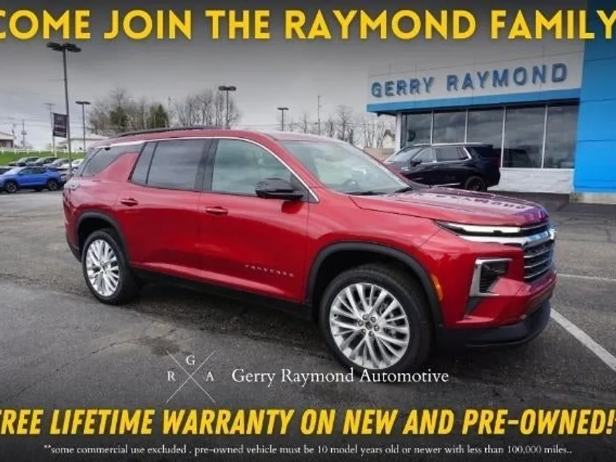 2025 Chevrolet Traverse photo 1