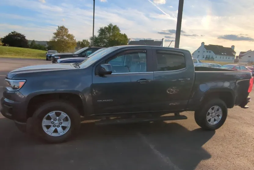 2019 Chevrolet Colorado Work Truck photo 1