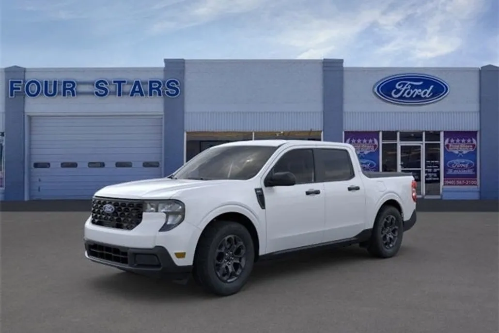 2025 Ford Maverick XLT photo 1