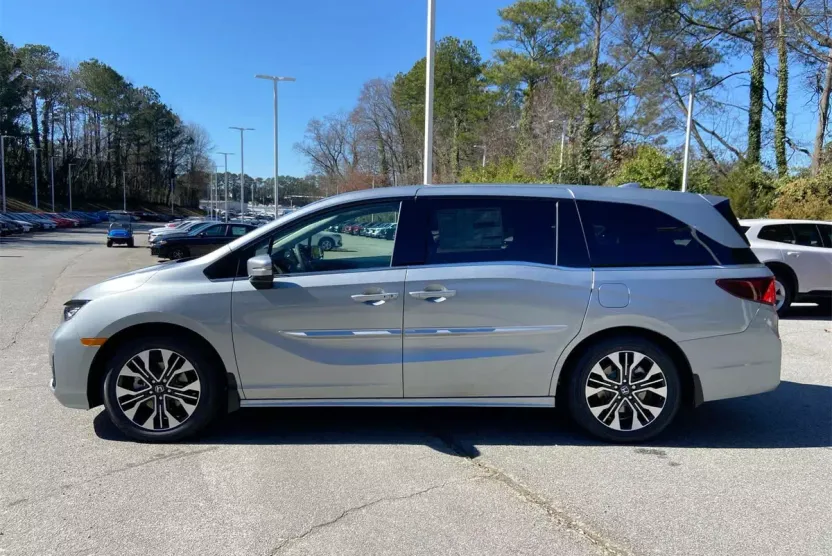 2026 Honda Odyssey Elite photo 1