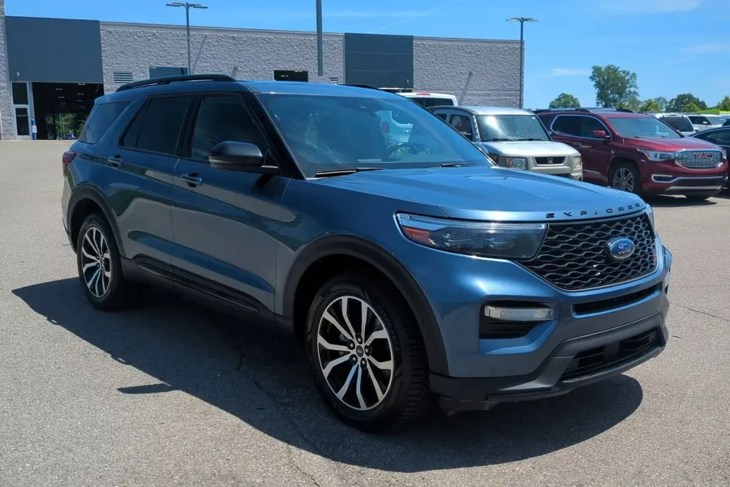 2020 Ford Explorer ST photo 1