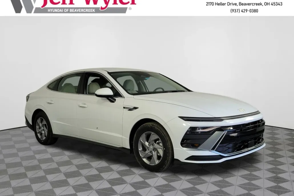 2025 Hyundai Sonata SE photo 1