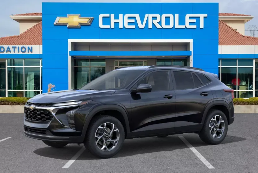 2026 Chevrolet Trax LT photo 1