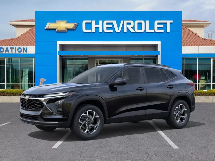 2026 Chevrolet Trax LT photo 1