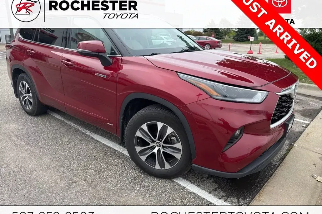 2021 Toyota Highlander Hybrid XLE photo 1