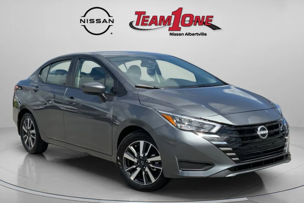 2025 Nissan Versa SV photo 1