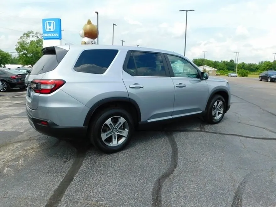 2023 Honda Pilot EX-L photo 1