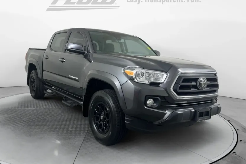 2022 Toyota Tacoma SR5 V6 photo 1
