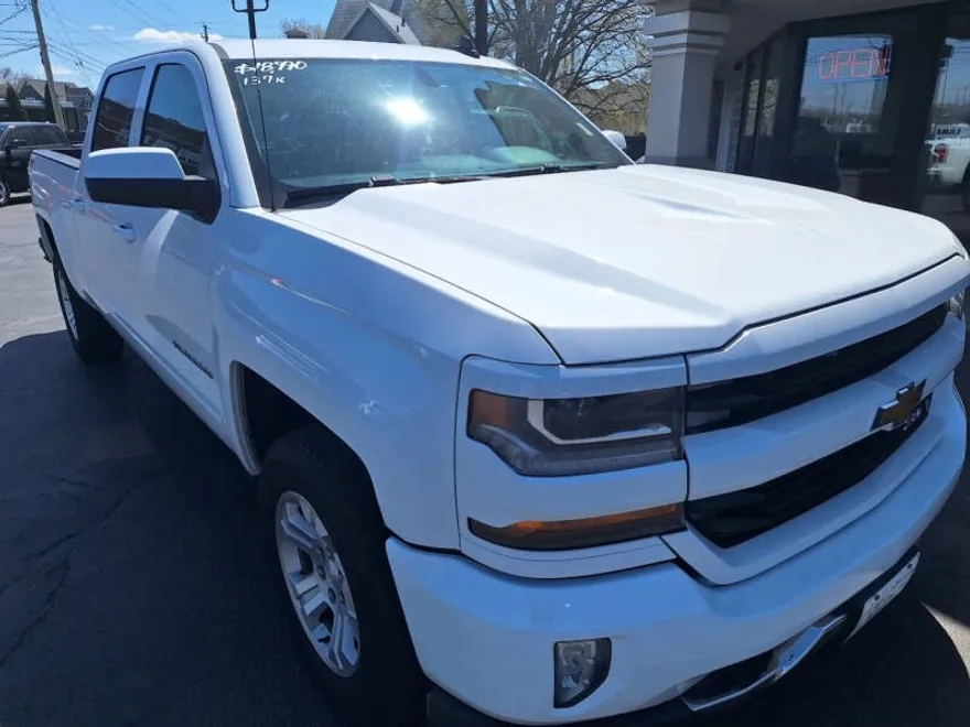 2016 Chevrolet Silverado 1500 LT Z71 photo 1