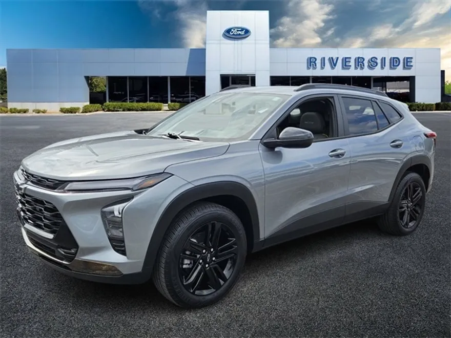 2025 Chevrolet Trax ACTIV photo 1