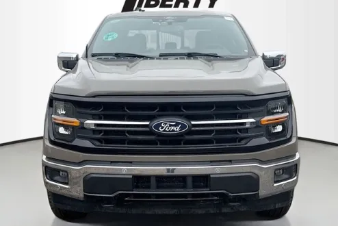 2025 Ford F-150 XLT photo 2