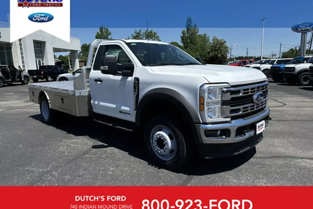 2024 Ford F-550 photo 1