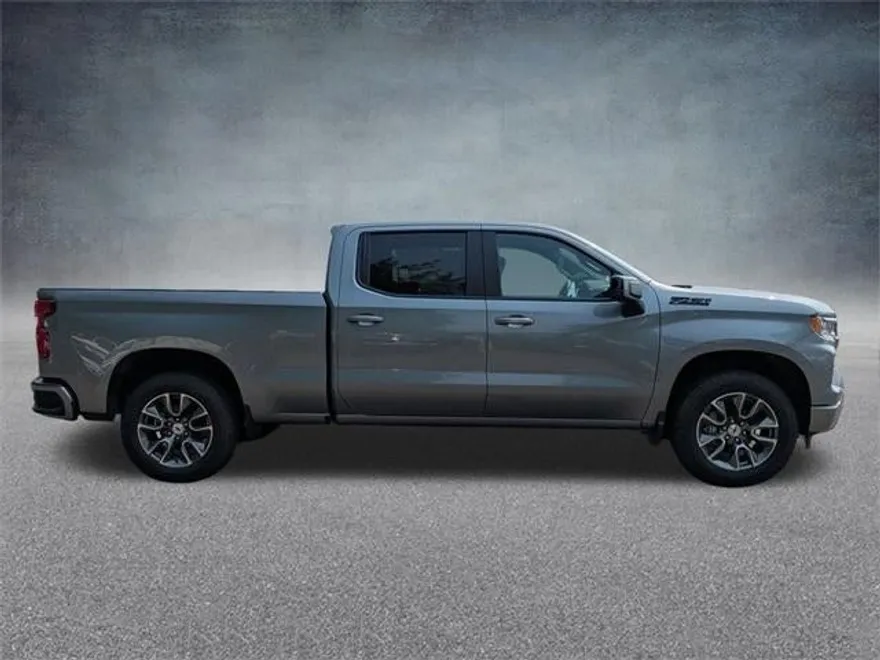 2026 Chevrolet Silverado 1500 RST photo 1