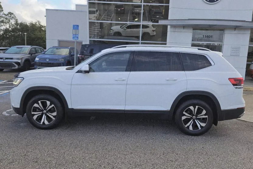 2021 Volkswagen Atlas SEL Premium photo 1
