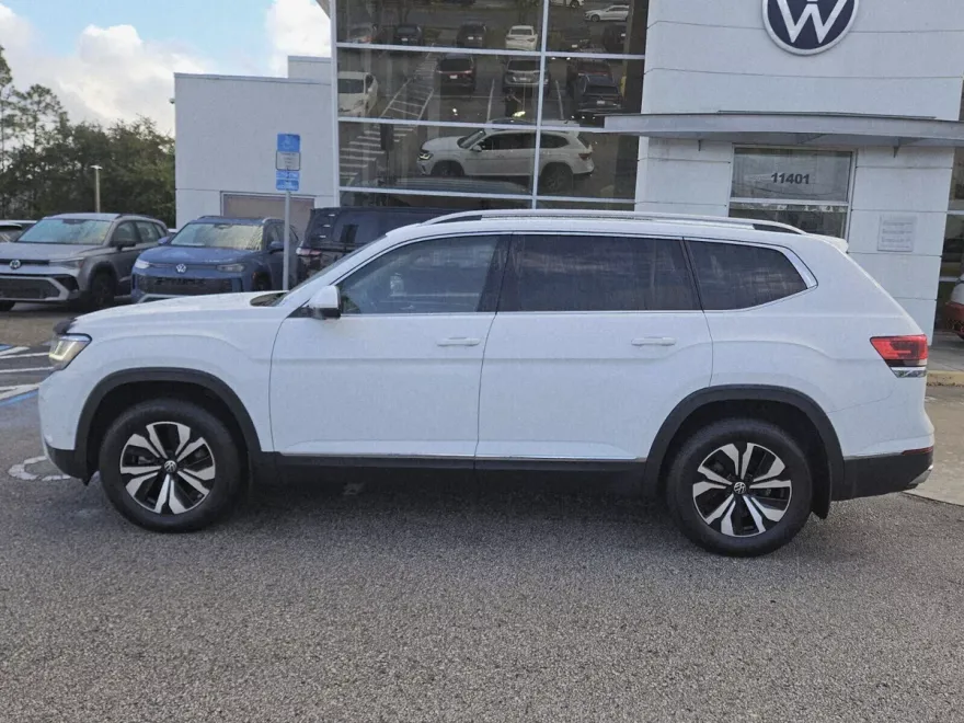 2021 Volkswagen Atlas SEL Premium photo 1
