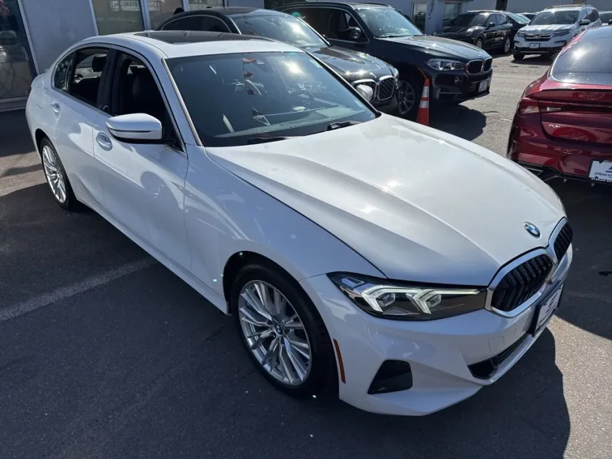 2024 Bmw 330i xDrive photo 1