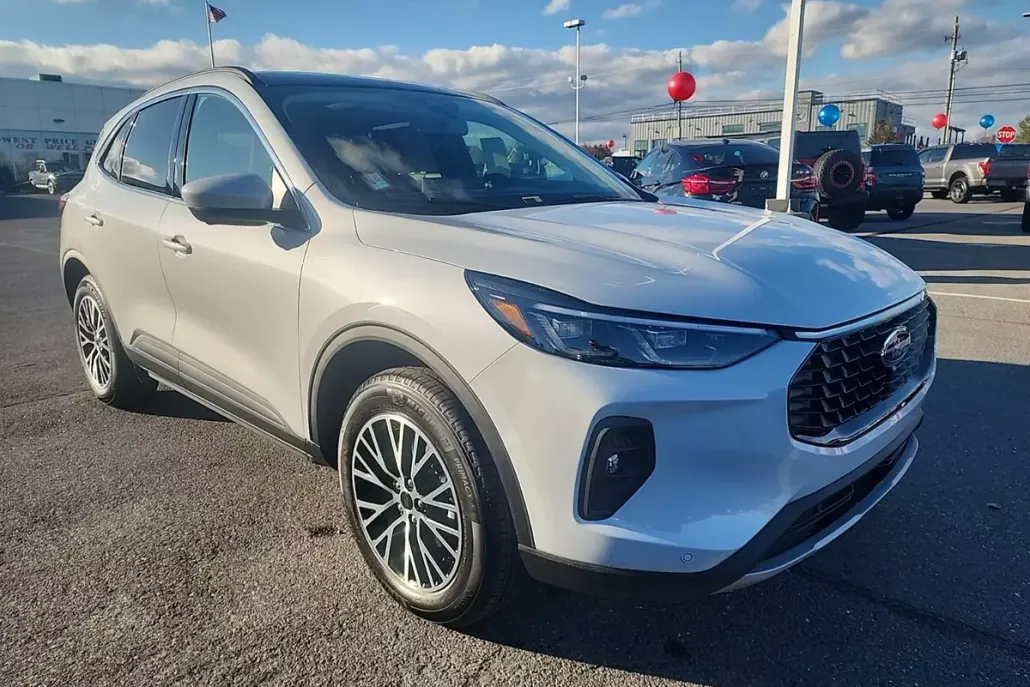 2025 Ford Escape Plug-In Hybrid Premium photo 1