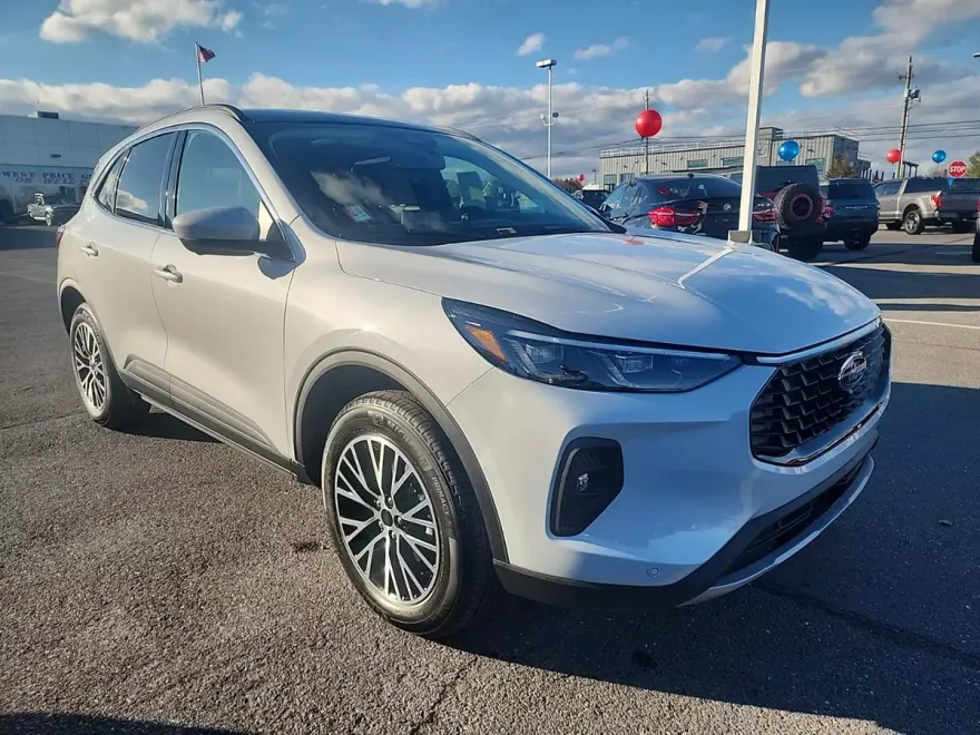 2025 Ford Escape Plug-In Hybrid Premium photo 1