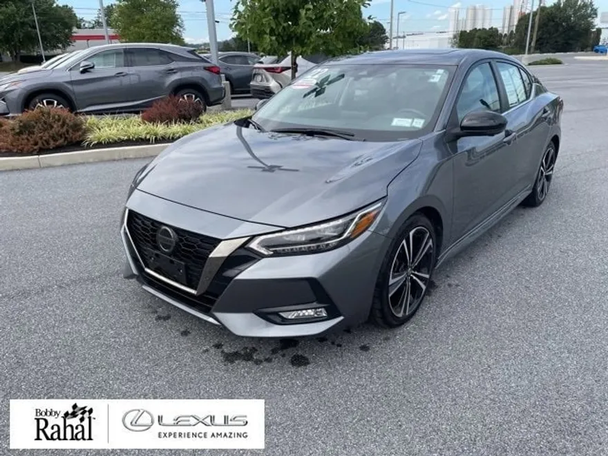 2022 Nissan Sentra SR photo 1