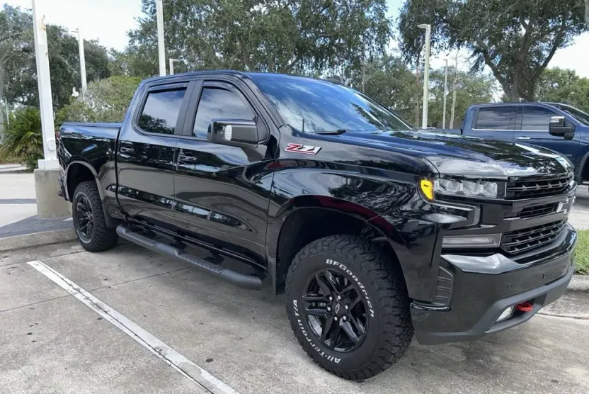 2021 Chevrolet Silverado 1500 LT Trail Boss photo 1