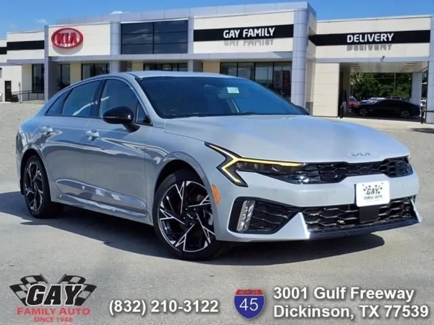 2025 Kia K5 GT-Line photo 1