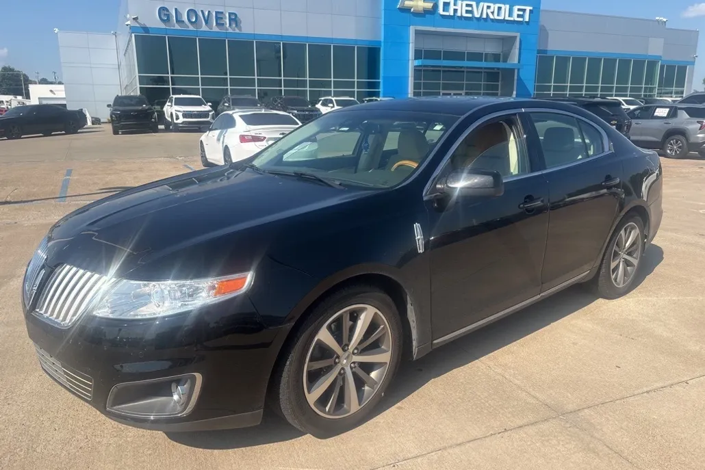 2011 Lincoln MKS Base photo 1