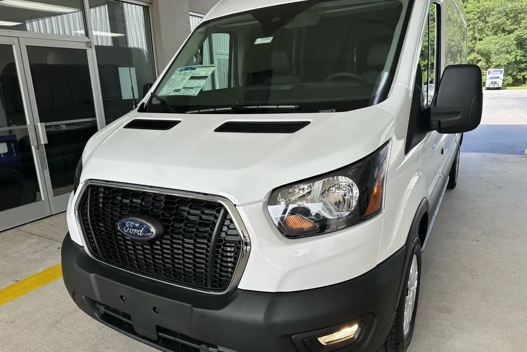 2025 Ford Transit Cargo Van photo 1