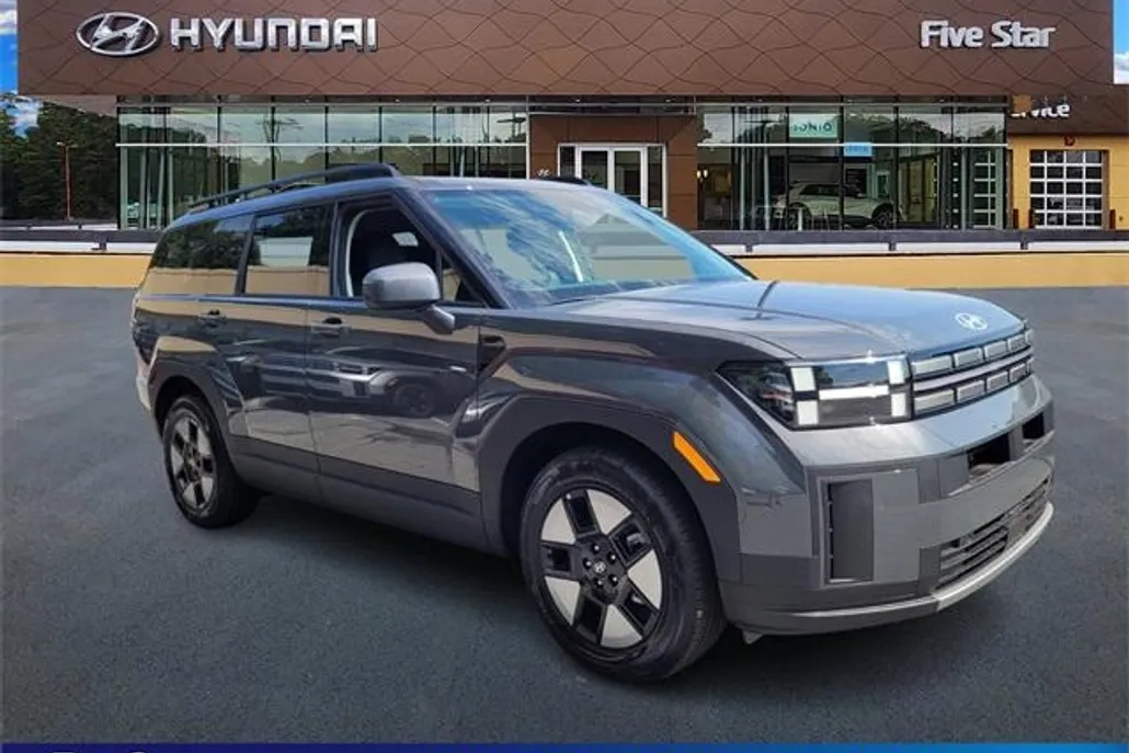 2025 Hyundai Santa Fe SEL photo 1