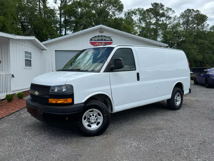 2021 Chevrolet Express 2500 Cargo photo 1