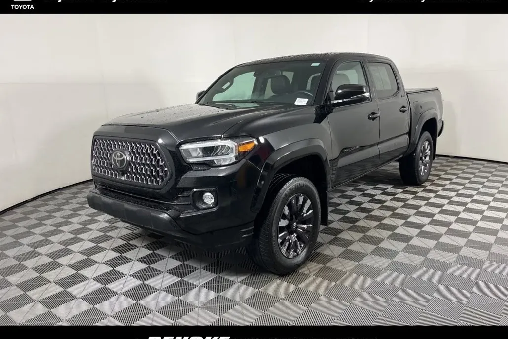 2023 Toyota Tacoma Limited photo 1