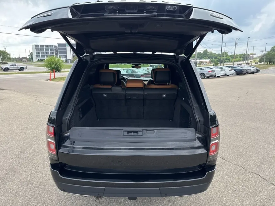2021 Land Rover Range Rover P525 Autobiography photo 1