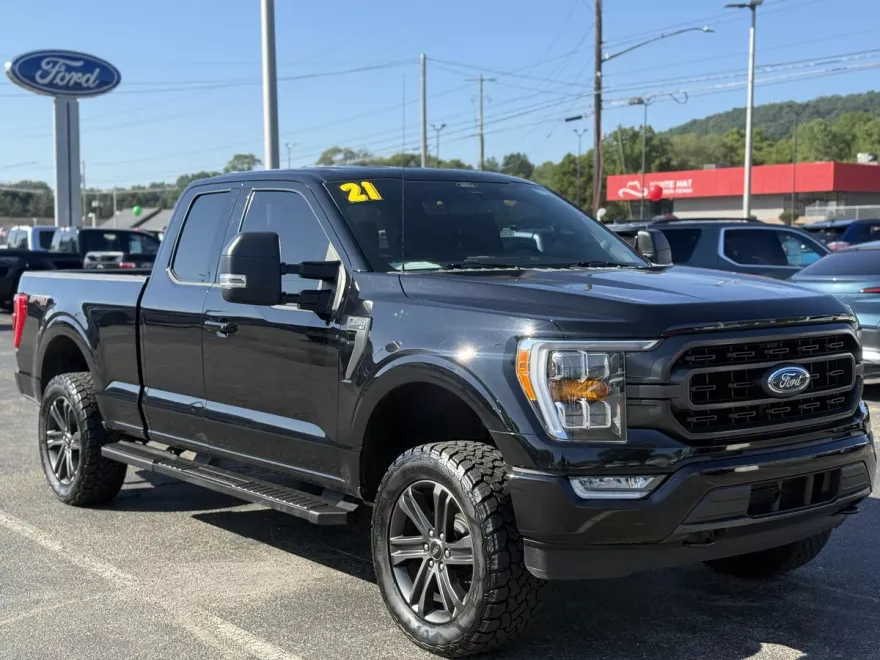 2021 Ford F-150 XLT photo 1