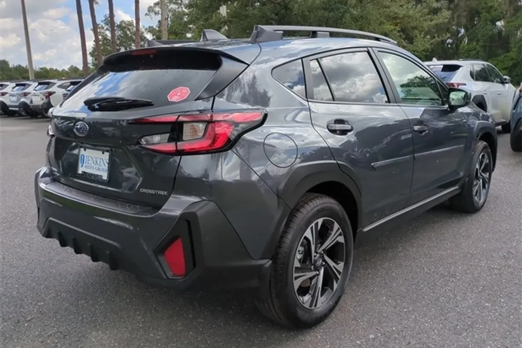2025 Subaru Crosstrek Premium photo 1