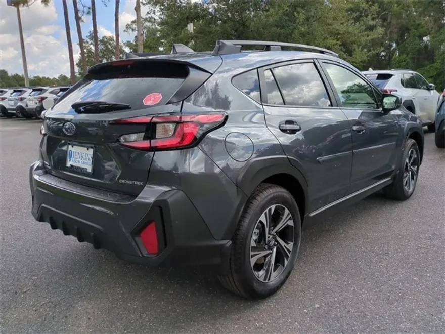 2025 Subaru Crosstrek Premium photo 1