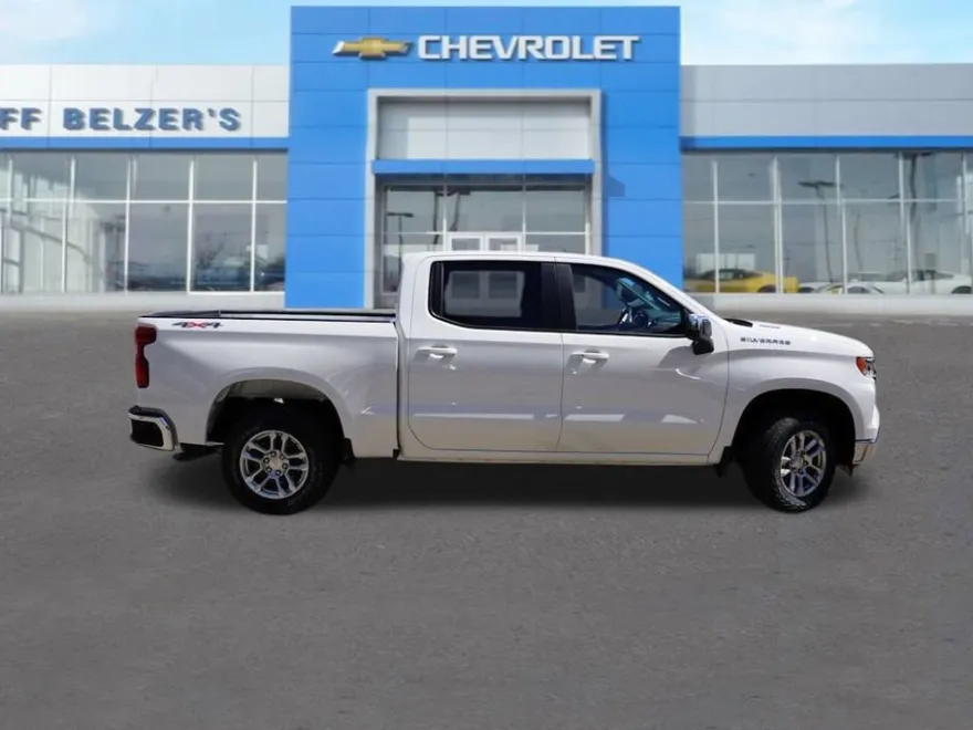 2026 Chevrolet Silverado 1500 LT photo 1