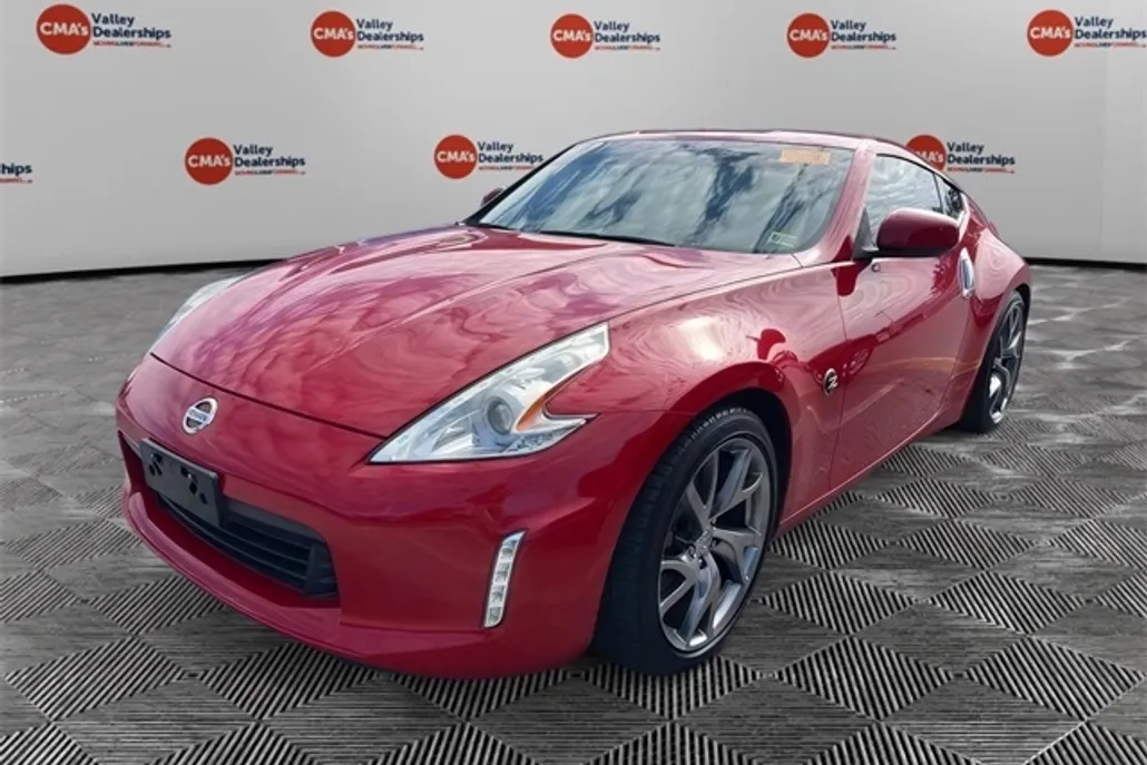 2014 Nissan 370Z Touring photo 1