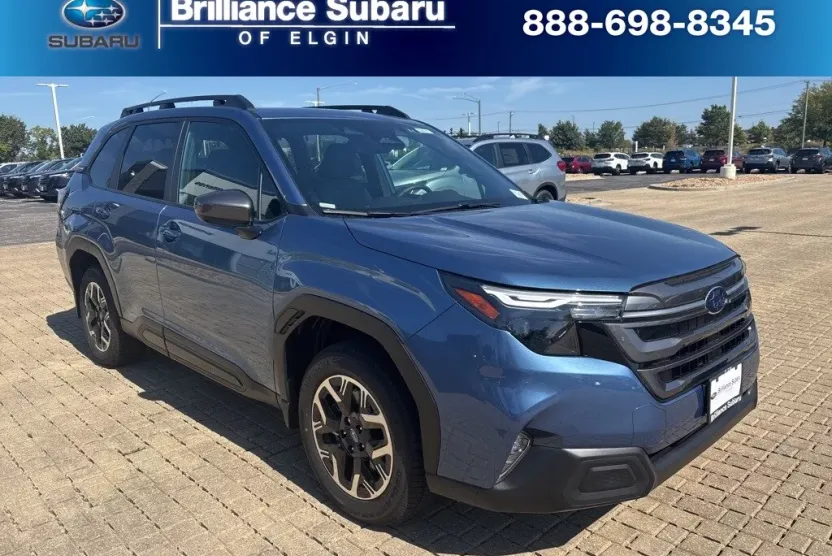 2025 Subaru Forester Premium photo 1