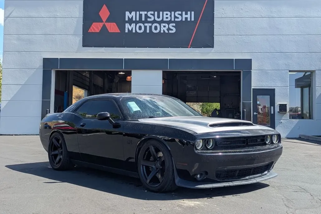 2015 Dodge Challenger R/T Scat Pack photo 1