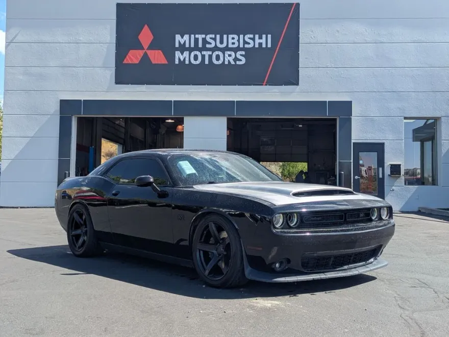 2015 Dodge Challenger R/T Scat Pack photo 1