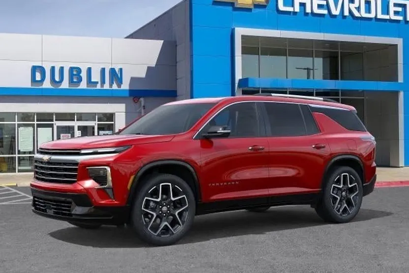 2026 Chevrolet Traverse High Country photo 1