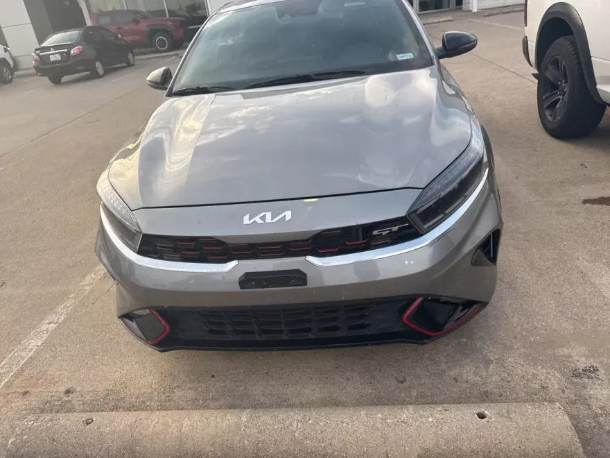 2022 Kia Forte GT photo 1