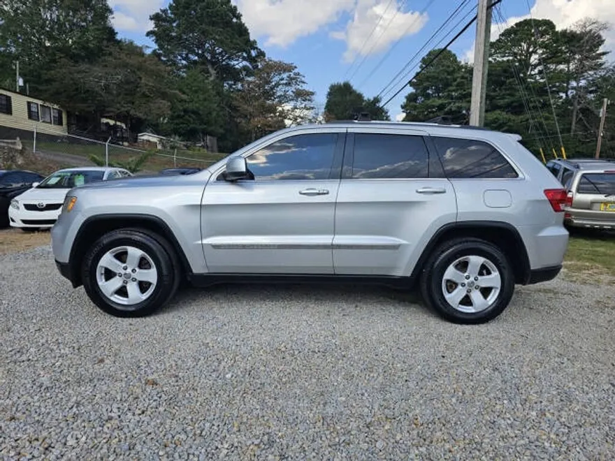 2013 Jeep Grand Cherokee Laredo photo 1