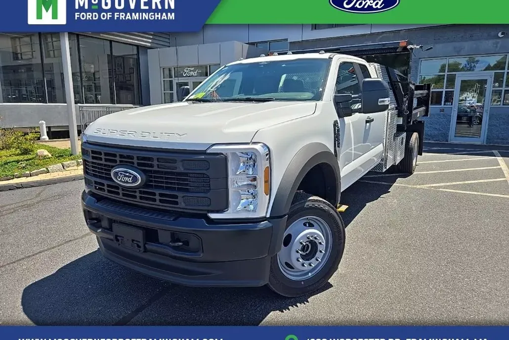 2025 Ford F-550 XL photo 1